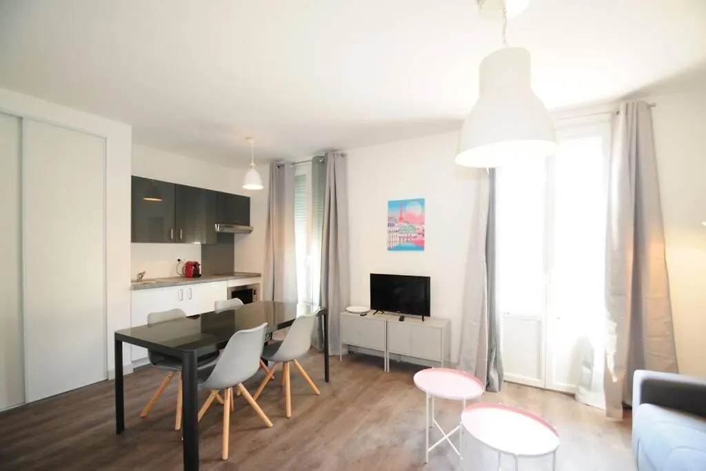 Les Trois Mai Apartment Cannes 0*,  France