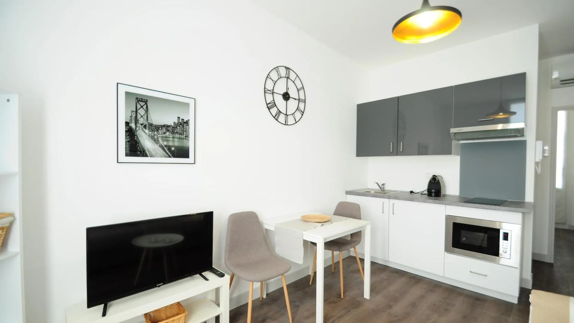 Les Trois Mai Apartment Cannes 0*,